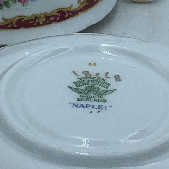 Vintage Tuscan Naples English Bone China Teacup and Saucer - Picture 9 of 10